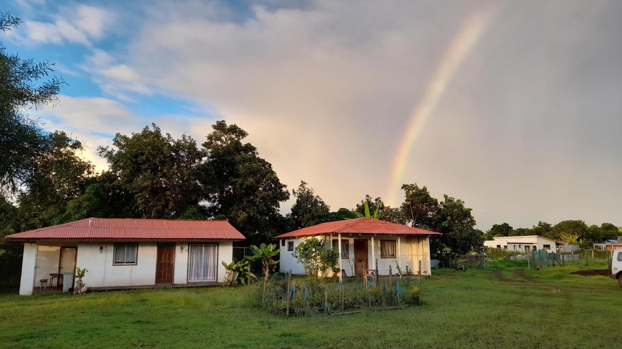 הנגה רואה Cabanas Isla De Pascua מראה חיצוני תמונה